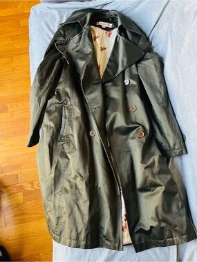 Olive Green Double-Breasted Trench Coat Via Spiga